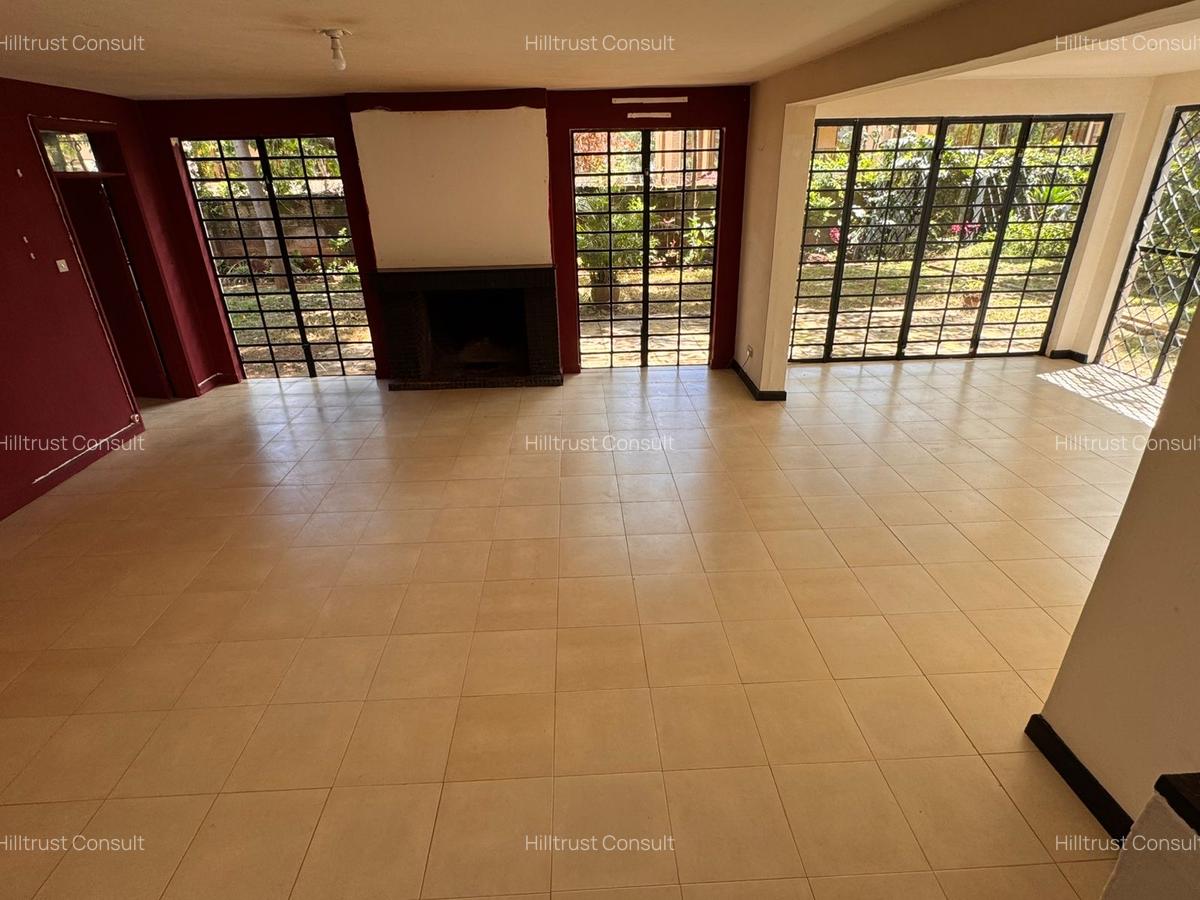 4 Bed Townhouse with En Suite at Off James Gichuru - 8