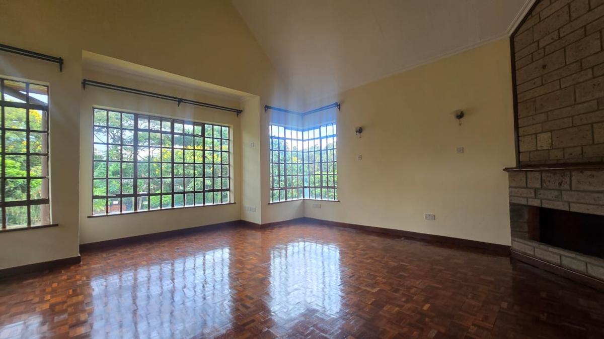 5 Bed Townhouse with En Suite in Lavington - 13