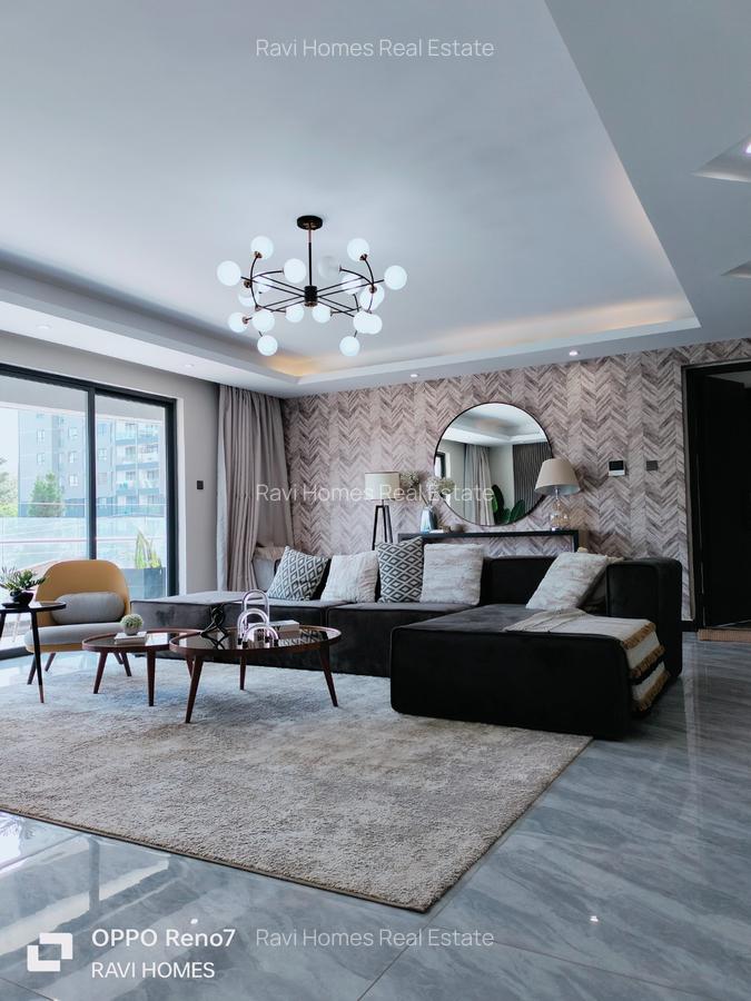 3 Bed Apartment with En Suite in Brookside - 1