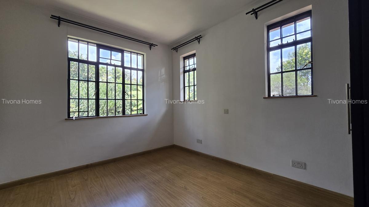 4 Bed House with En Suite in Runda - 4