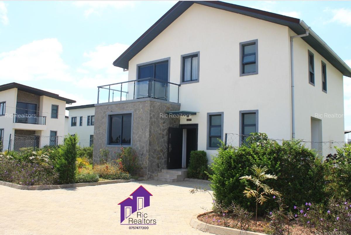 4 Bed Townhouse with En Suite at Masai Lodge - 5