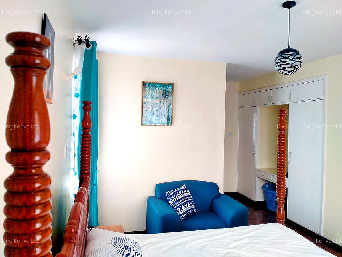 Furnished 3 Bed Apartment with En Suite at Woodley - 18