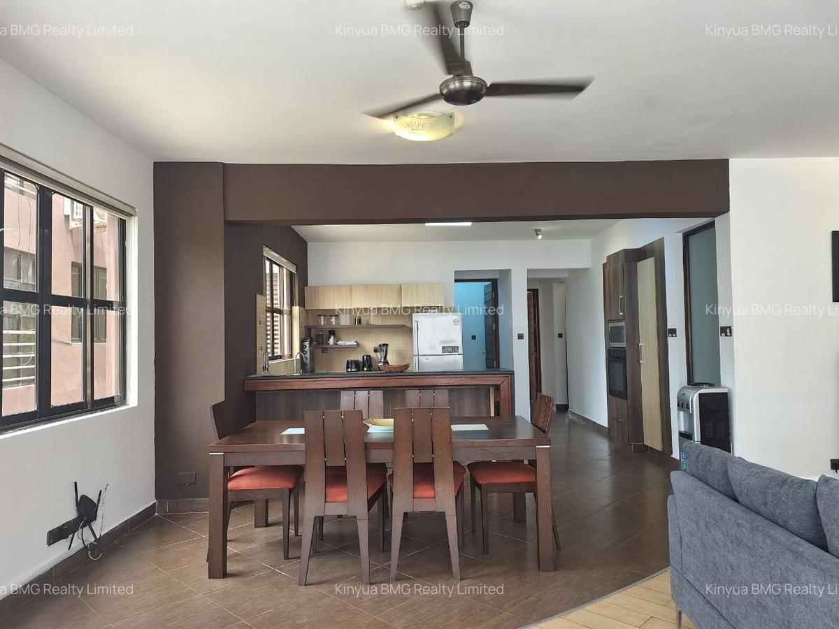 Serviced 2 Bed Apartment with En Suite at Beach Road - 6