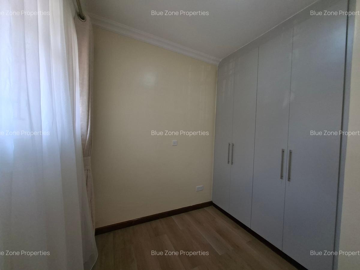 Furnished 2 Bed Apartment with En Suite at Close To Un - 14