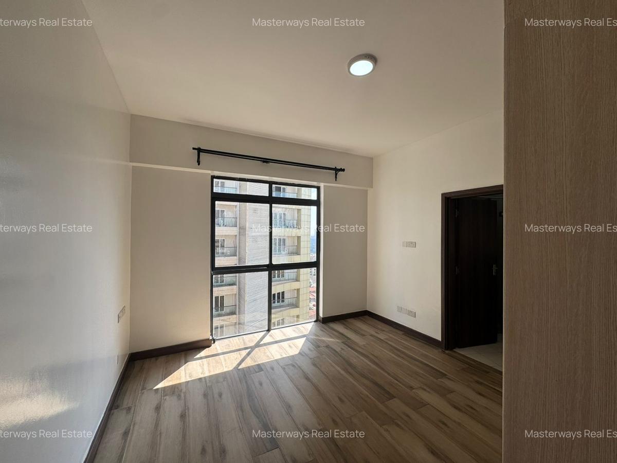 2 Bed Apartment with En Suite in Hurlingham - 8