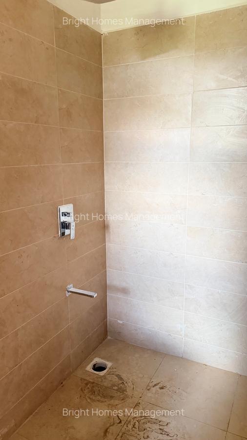 4 Bed Townhouse with En Suite in Lavington - 9