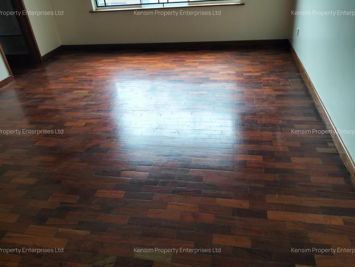 3 Bed Apartment with En Suite in Westlands Area - 13