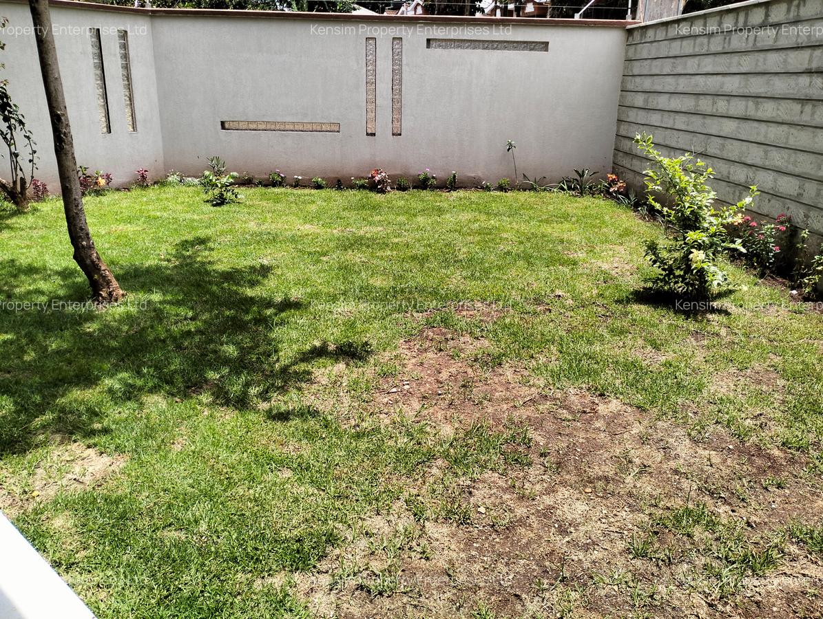 5 Bed Townhouse with En Suite in Lavington - 2