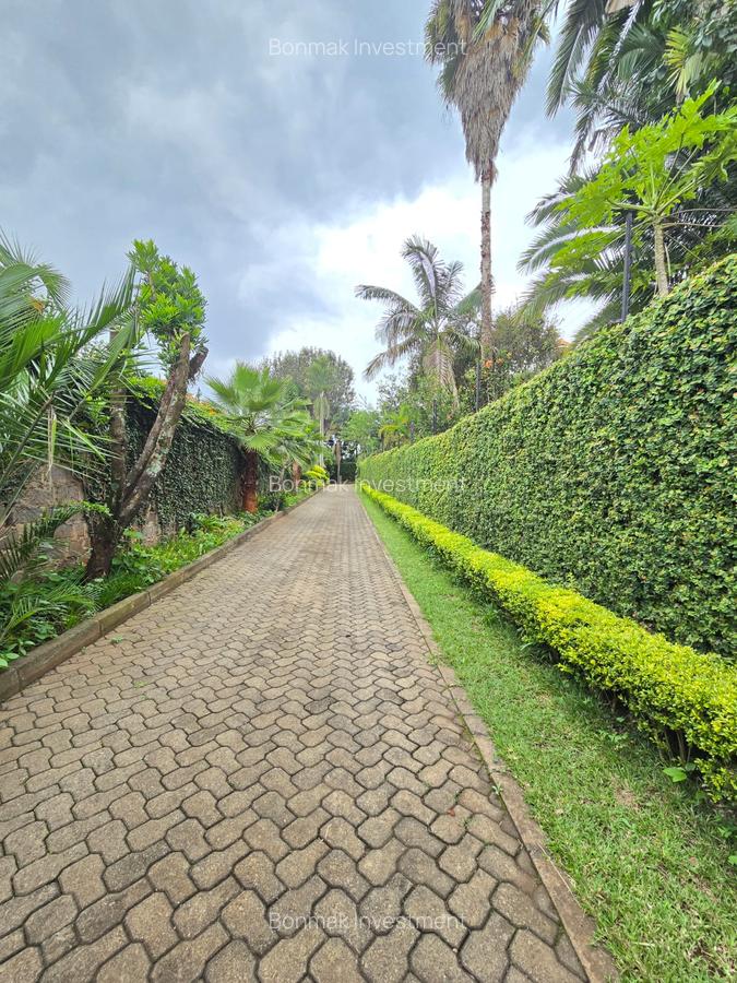 4 Bed Townhouse with En Suite at Lavington Green - 15