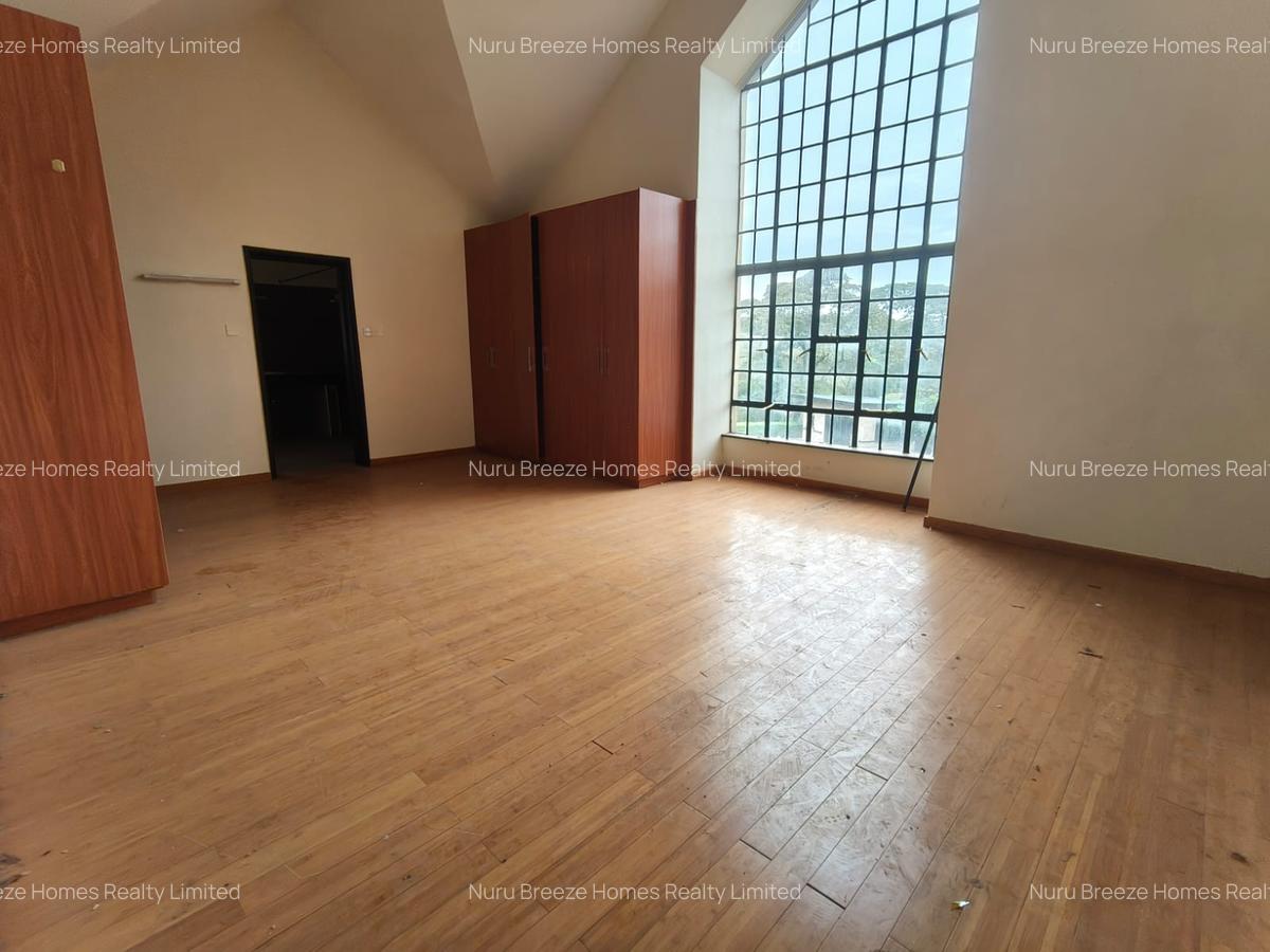 5 Bed Townhouse with En Suite in Karen - 20