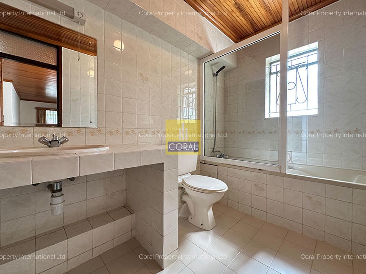 4 Bed Townhouse in Brookside - 11