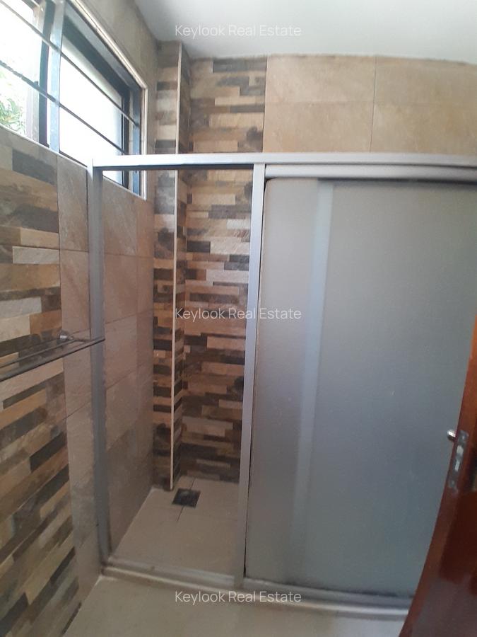 5 Bed Townhouse with En Suite at Lavington - 8