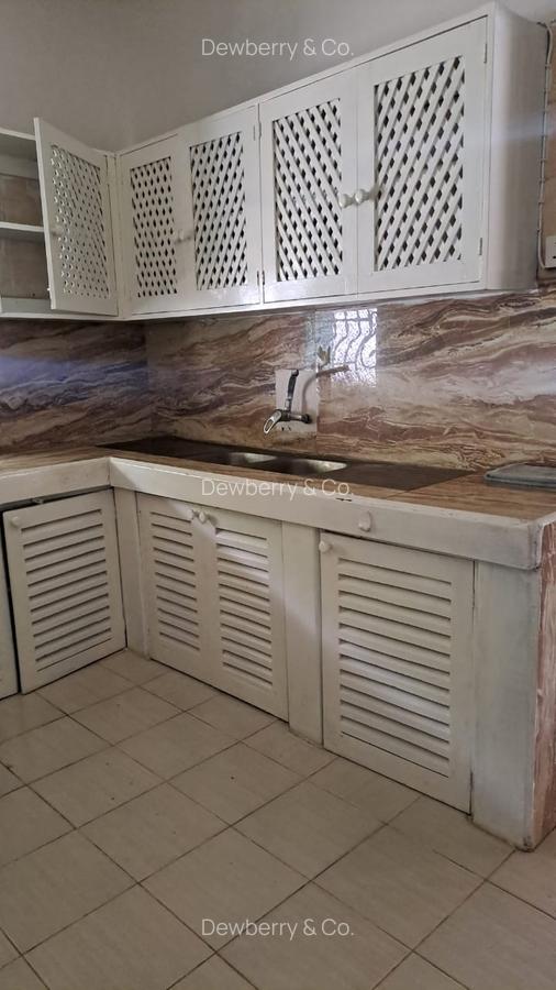 4 Bed Villa with En Suite in Diani - 7