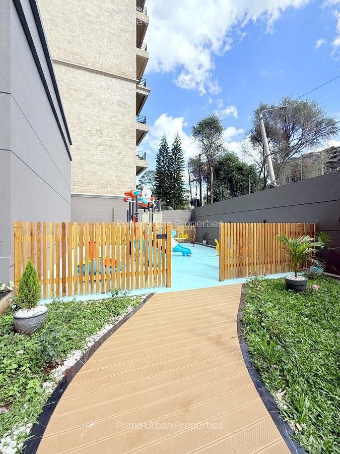 Serviced 2 Bed Apartment with En Suite in Riverside - 4