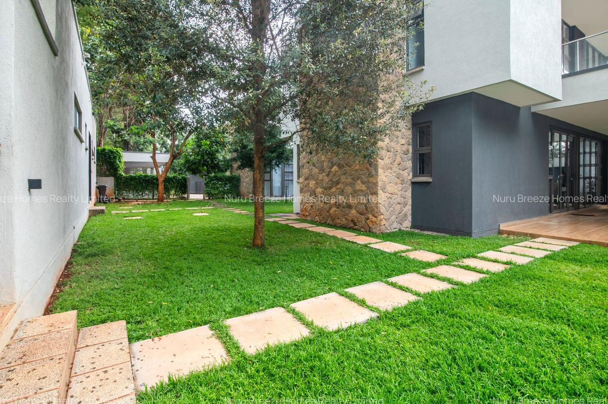 5 Bed Townhouse with En Suite in Karen - 19