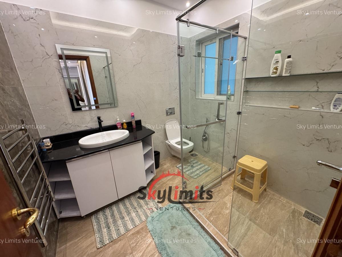 Serviced 2 Bed Apartment with En Suite in Gigiri - 11