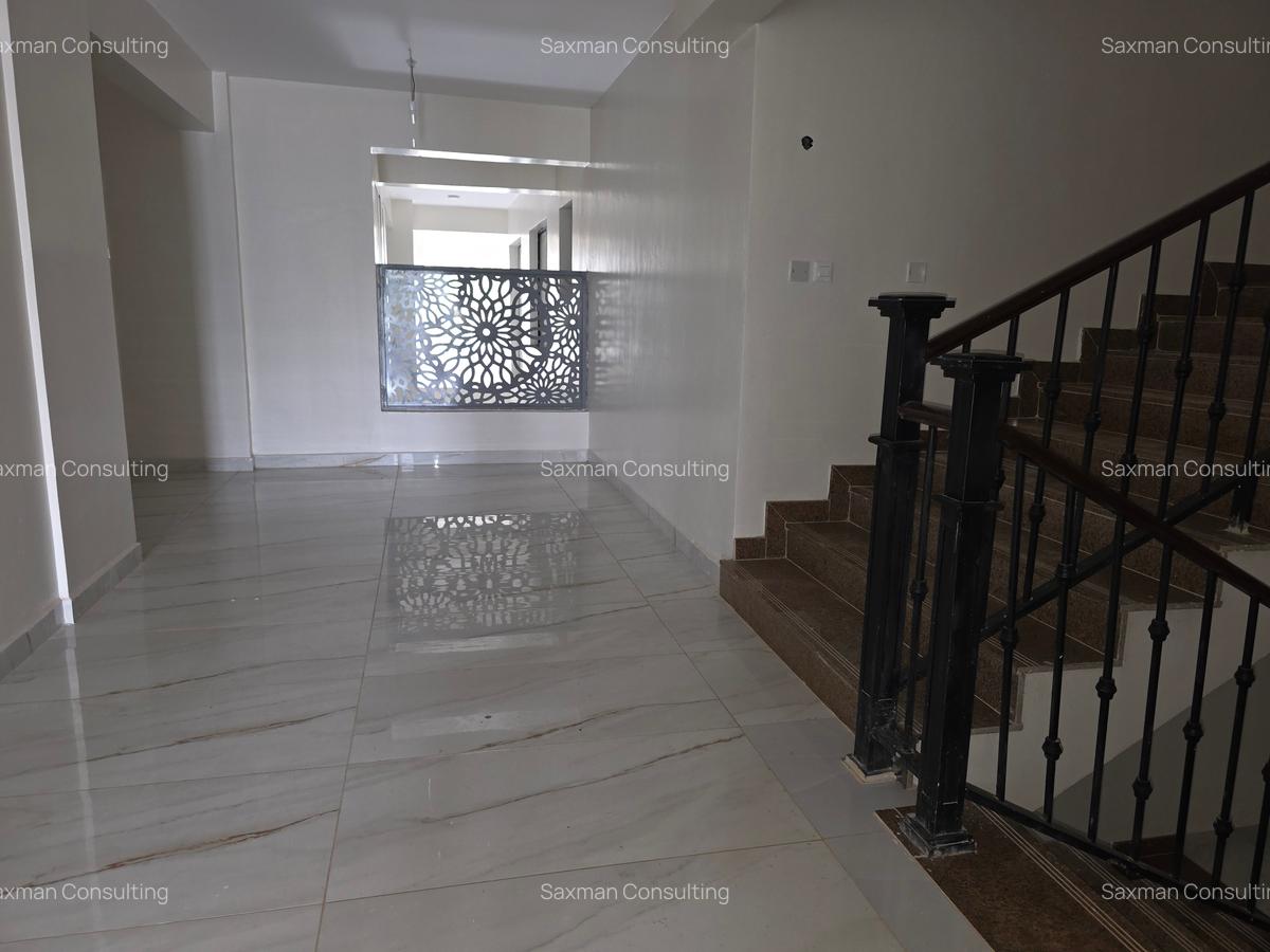 3 Bed Apartment with En Suite in General Mathenge - 18