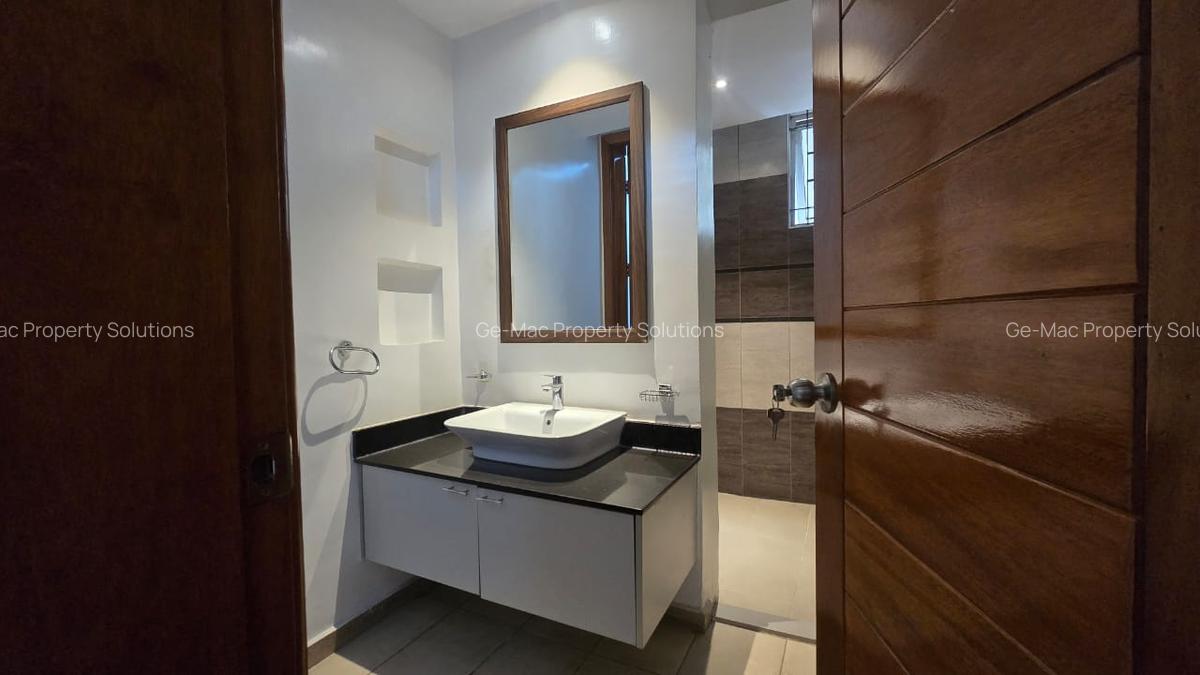 3 Bed Townhouse with En Suite in Lower Kabete - 18