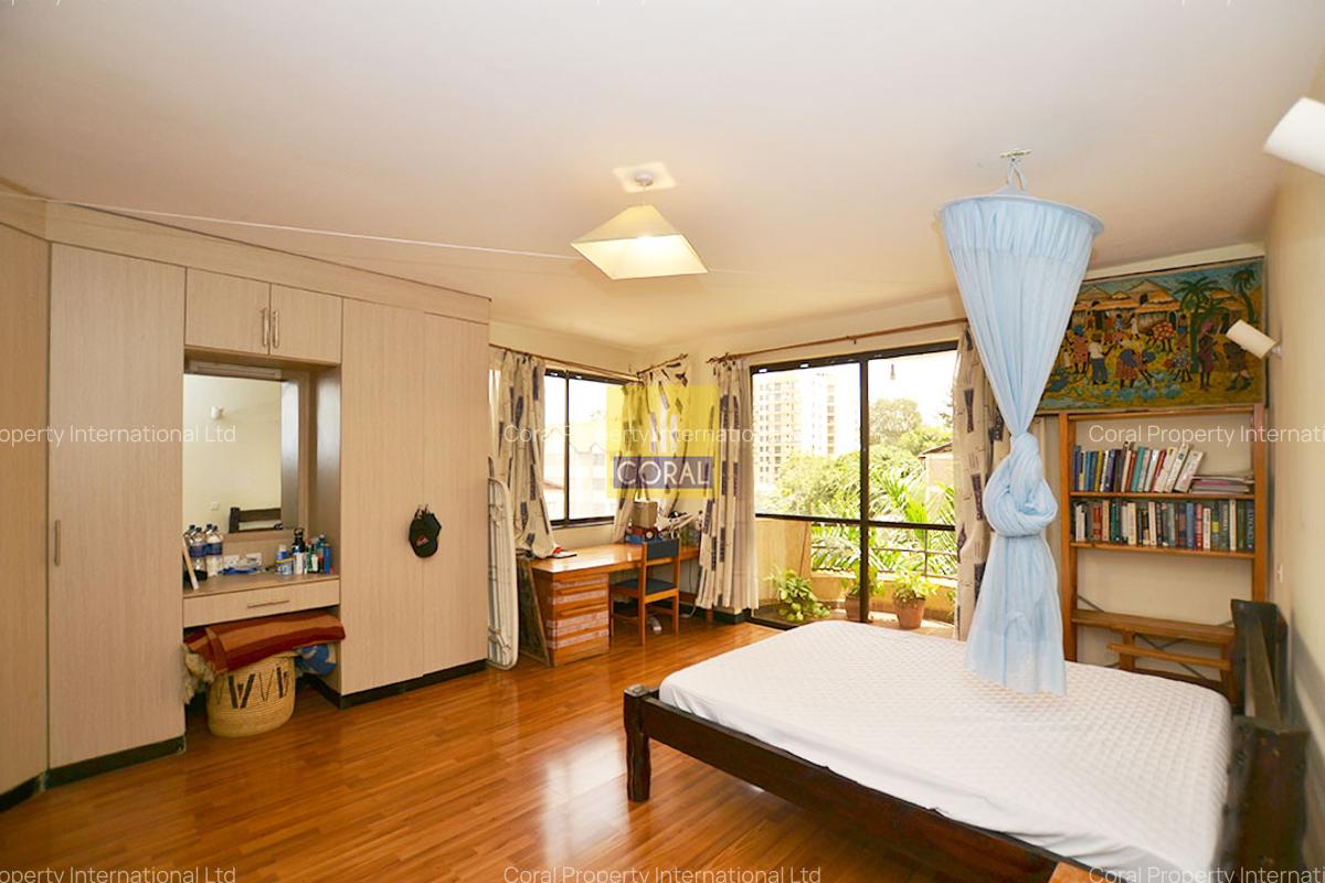 3 Bed Apartment in Parklands - 18