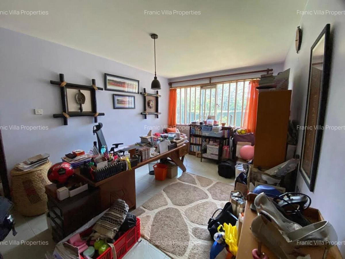 4 Bed House with En Suite at Runda - 15