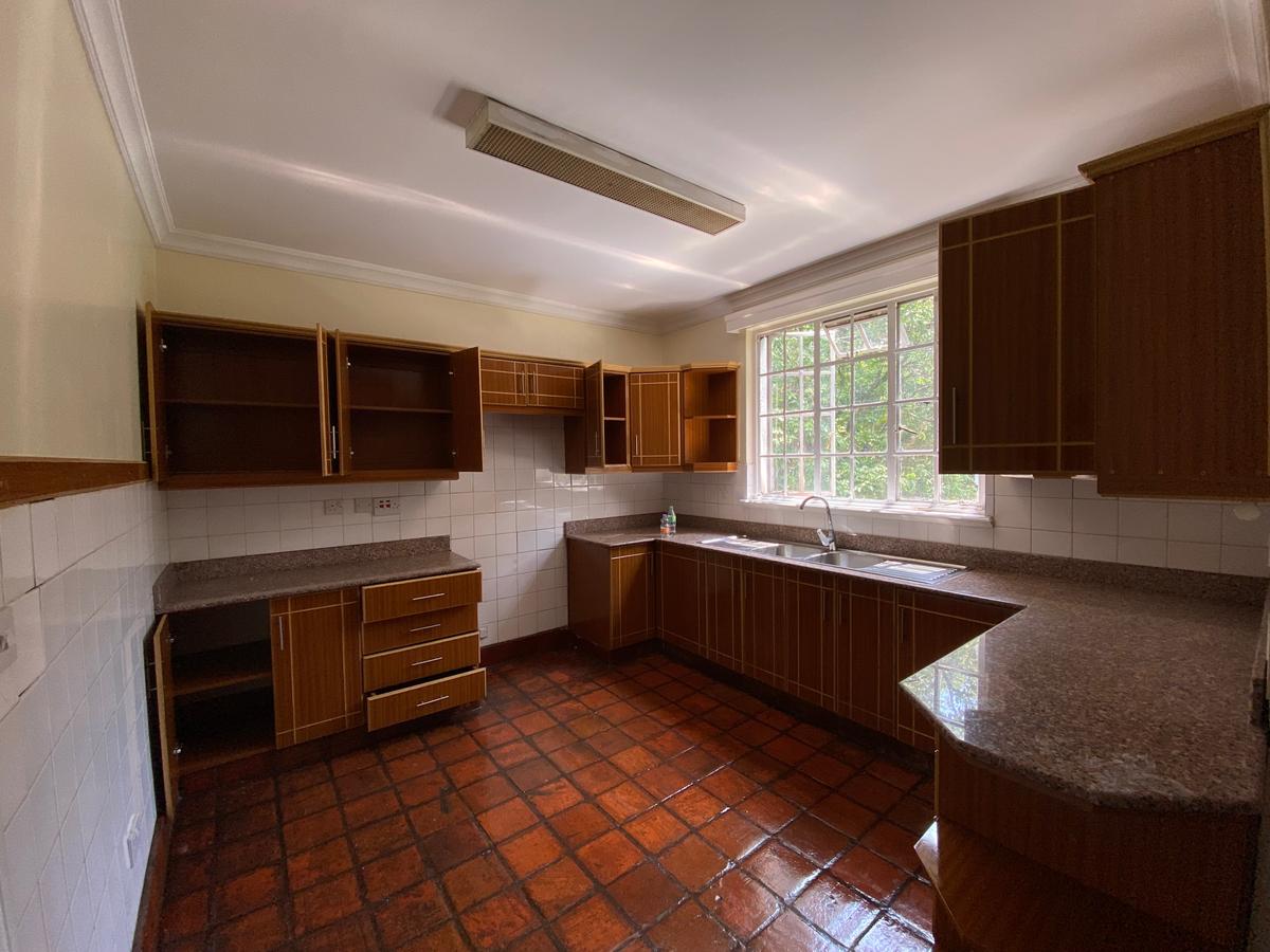 3 Bed Apartment with Swimming Pool in Muthaiga - 4