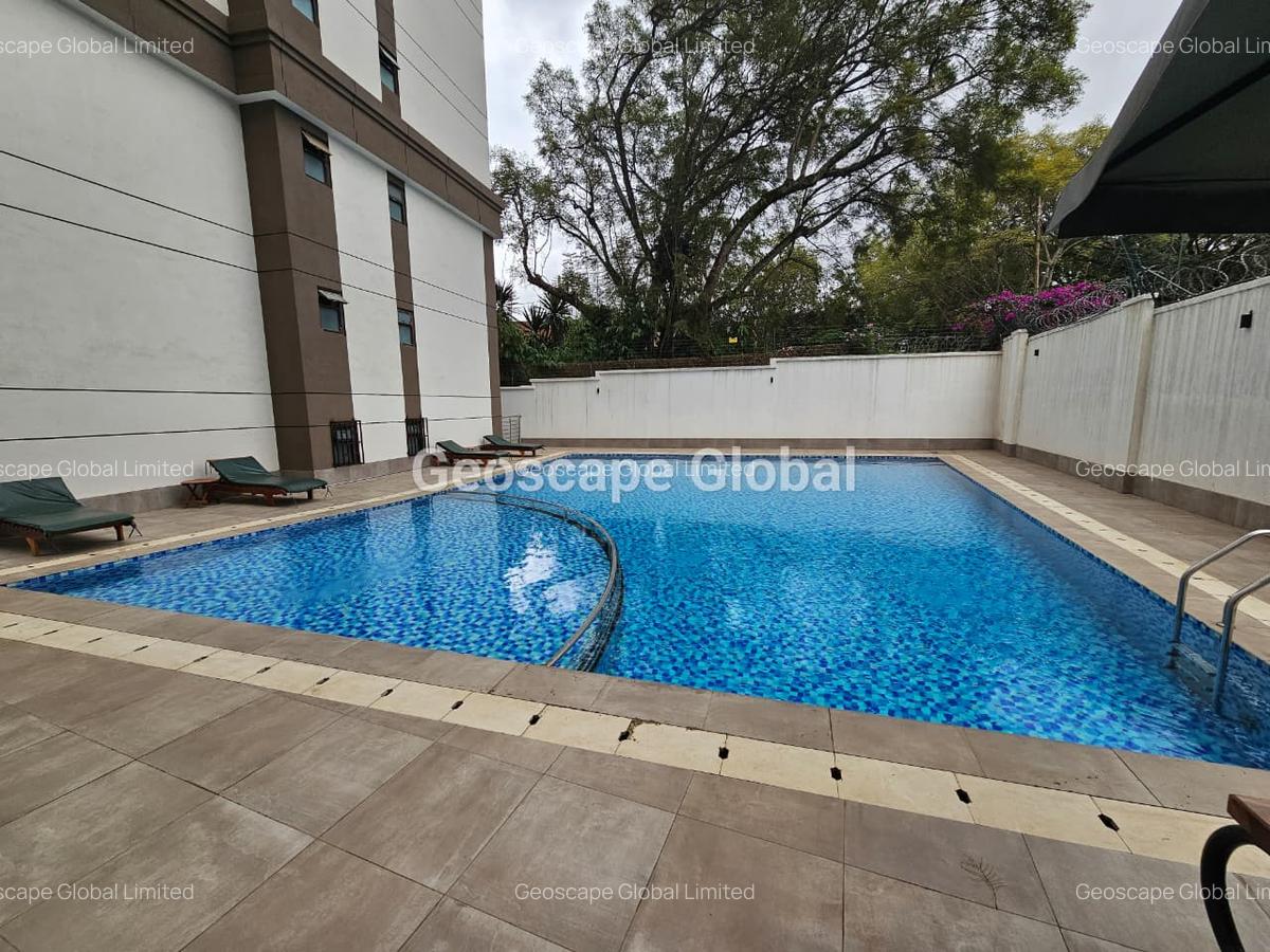 3 Bed Apartment with En Suite in Riverside - 1