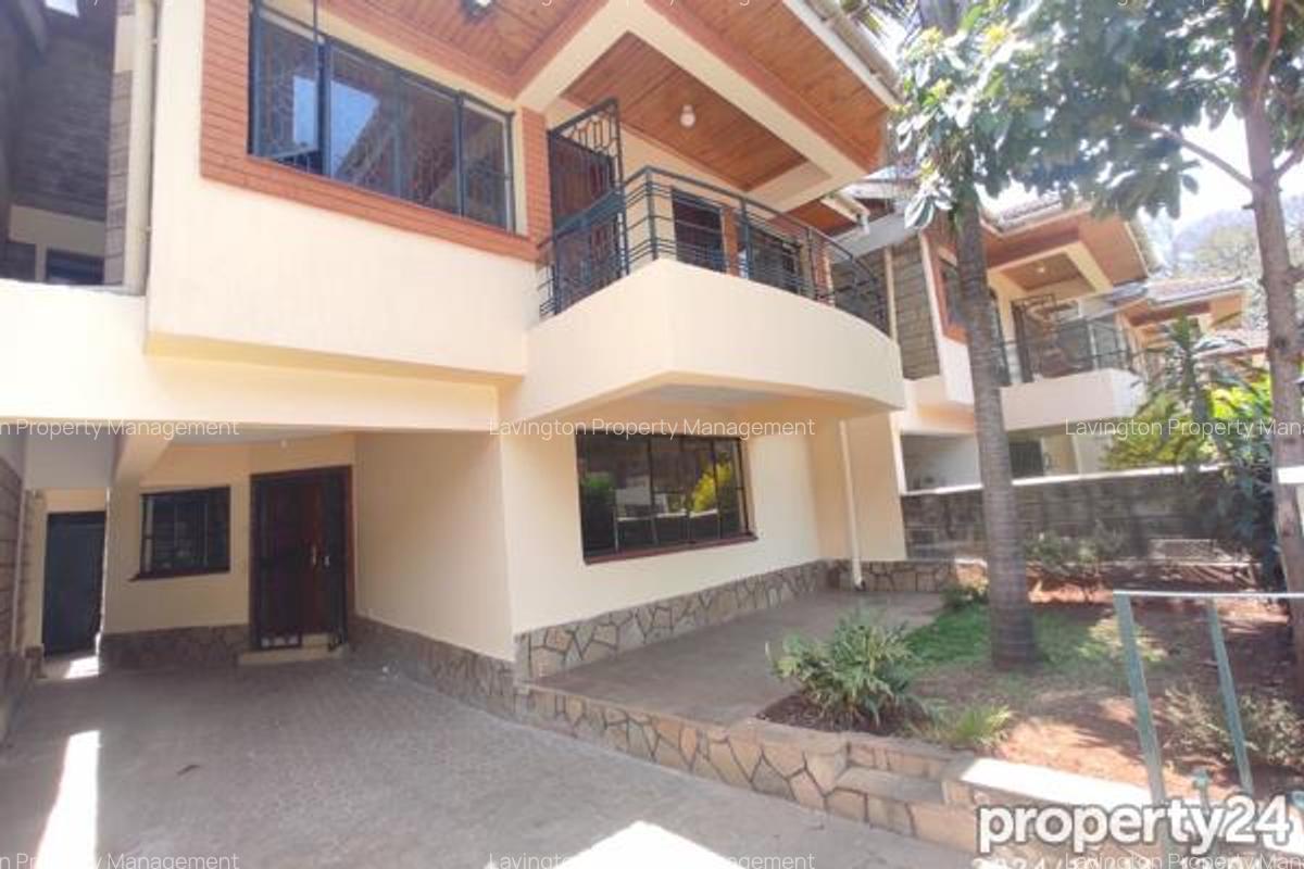 5 Bed Townhouse with En Suite at Lavington Green - 4