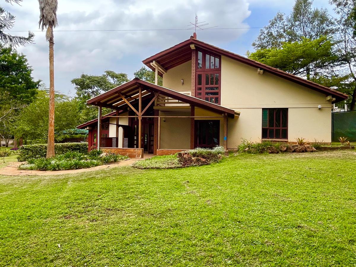 4 Bed Villa with En Suite in Windsor - 15
