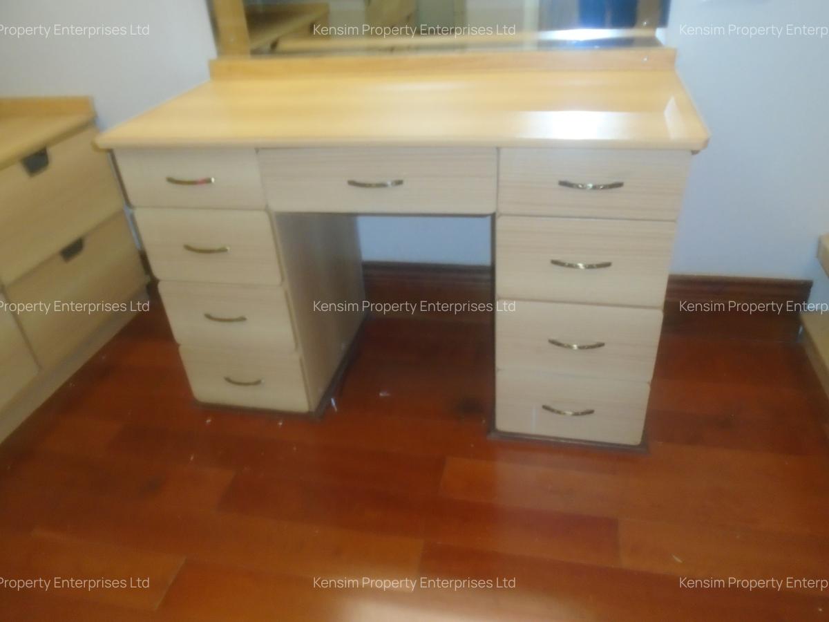 4 Bed Townhouse with En Suite in Kitisuru - 3