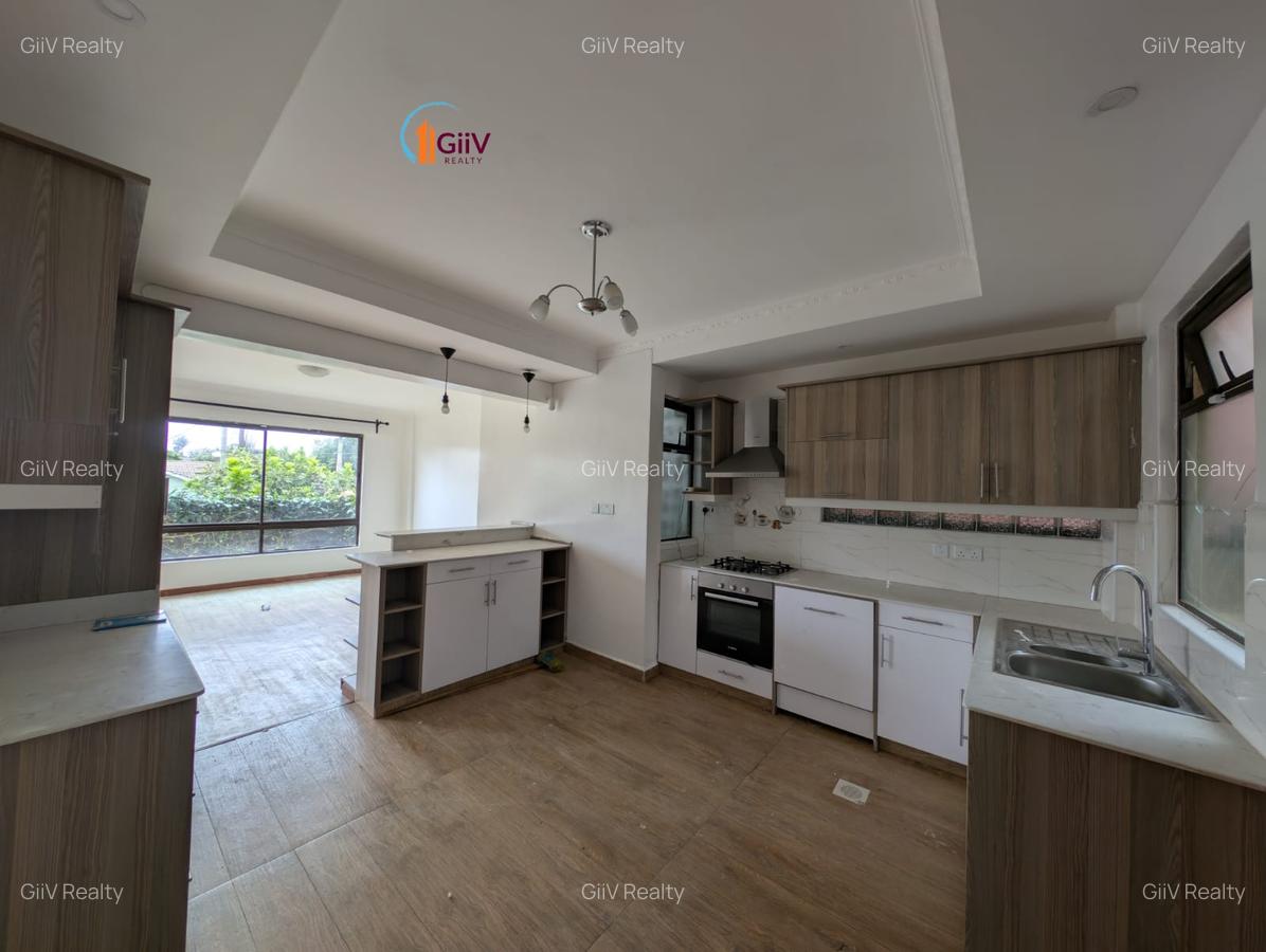 3 Bed Apartment with En Suite in Nyari - 5