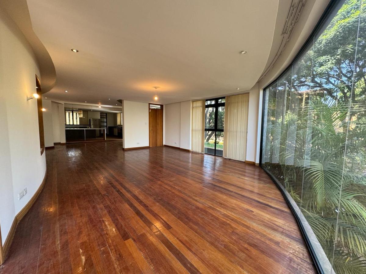4 Bed Apartment with En Suite in General Mathenge - 8