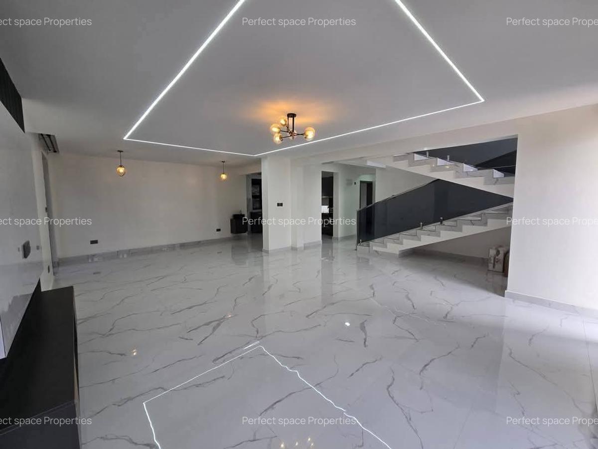 4 Bed Villa with En Suite in Ruiru - 3