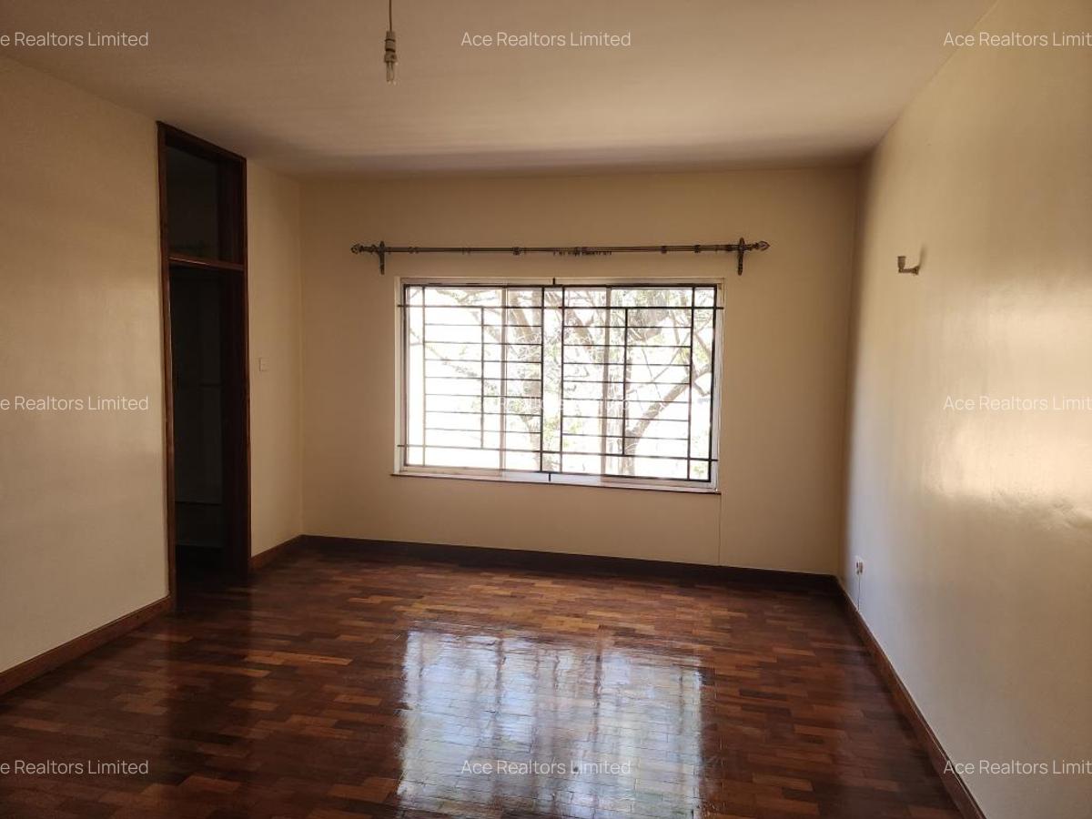3 Bed Apartment with En Suite at Rhapta Road - 10