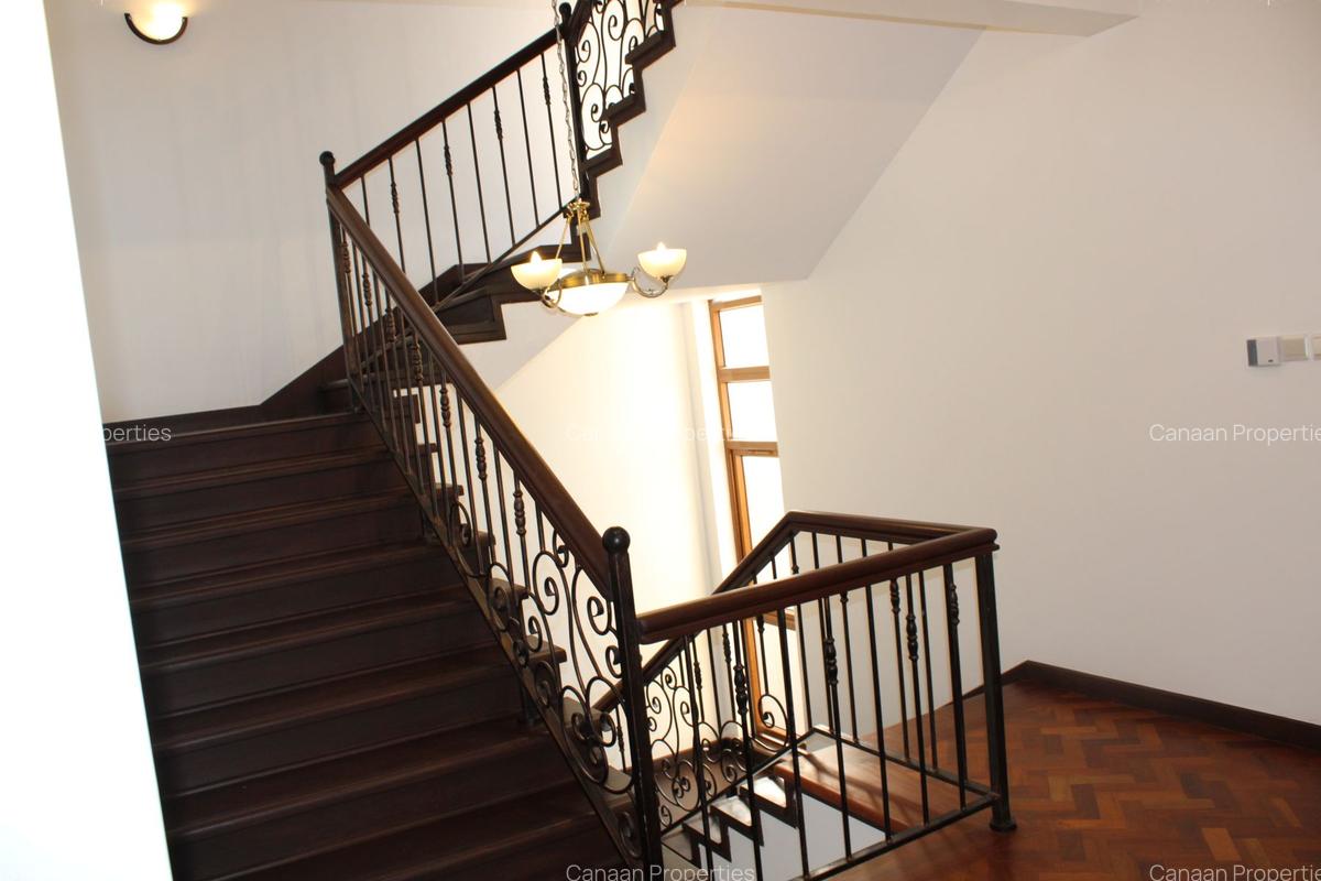 3 Bed Apartment with En Suite in Westlands Area - 5