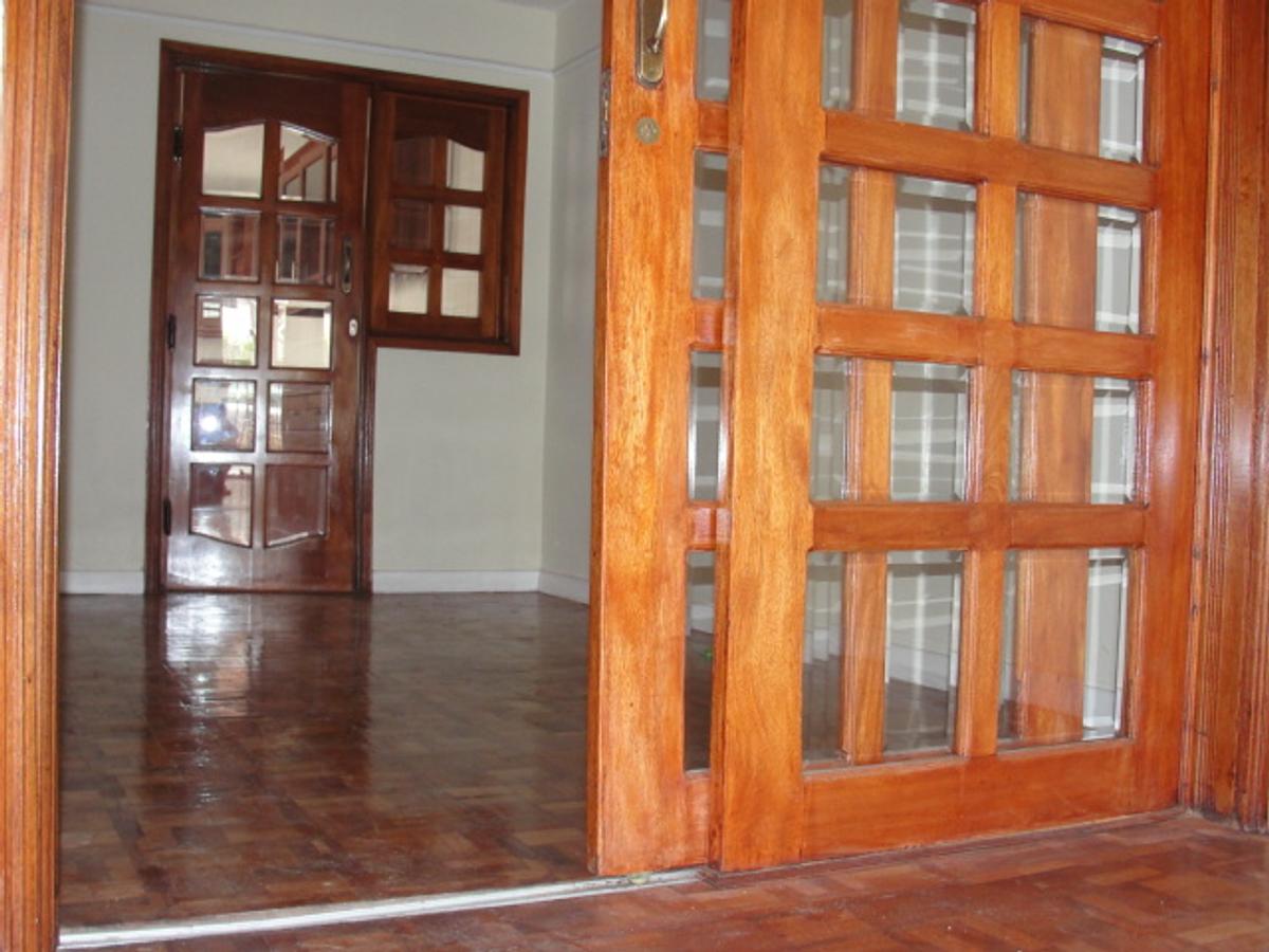 4 Bed Townhouse with En Suite at Westlands - 3