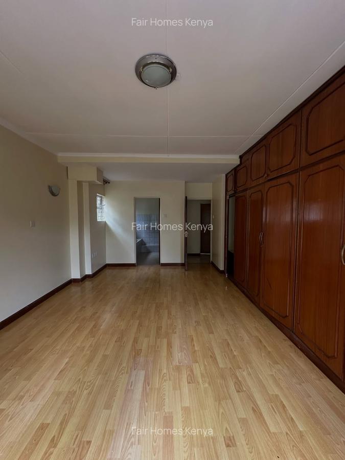 5 Bed Townhouse with En Suite at James Gichuru - 13