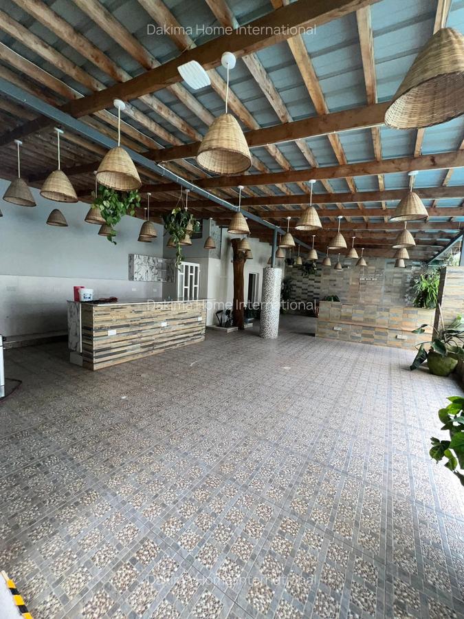 6 Bed House with En Suite in Runda - 20