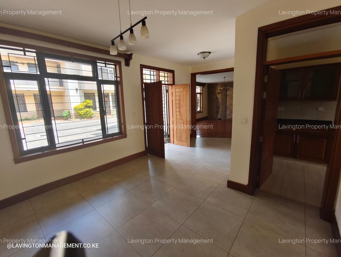 5 Bed Townhouse with En Suite at Lavington Green - 4