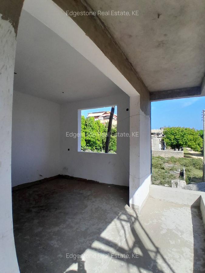 2 Bed Apartment with En Suite in Mtwapa - 8