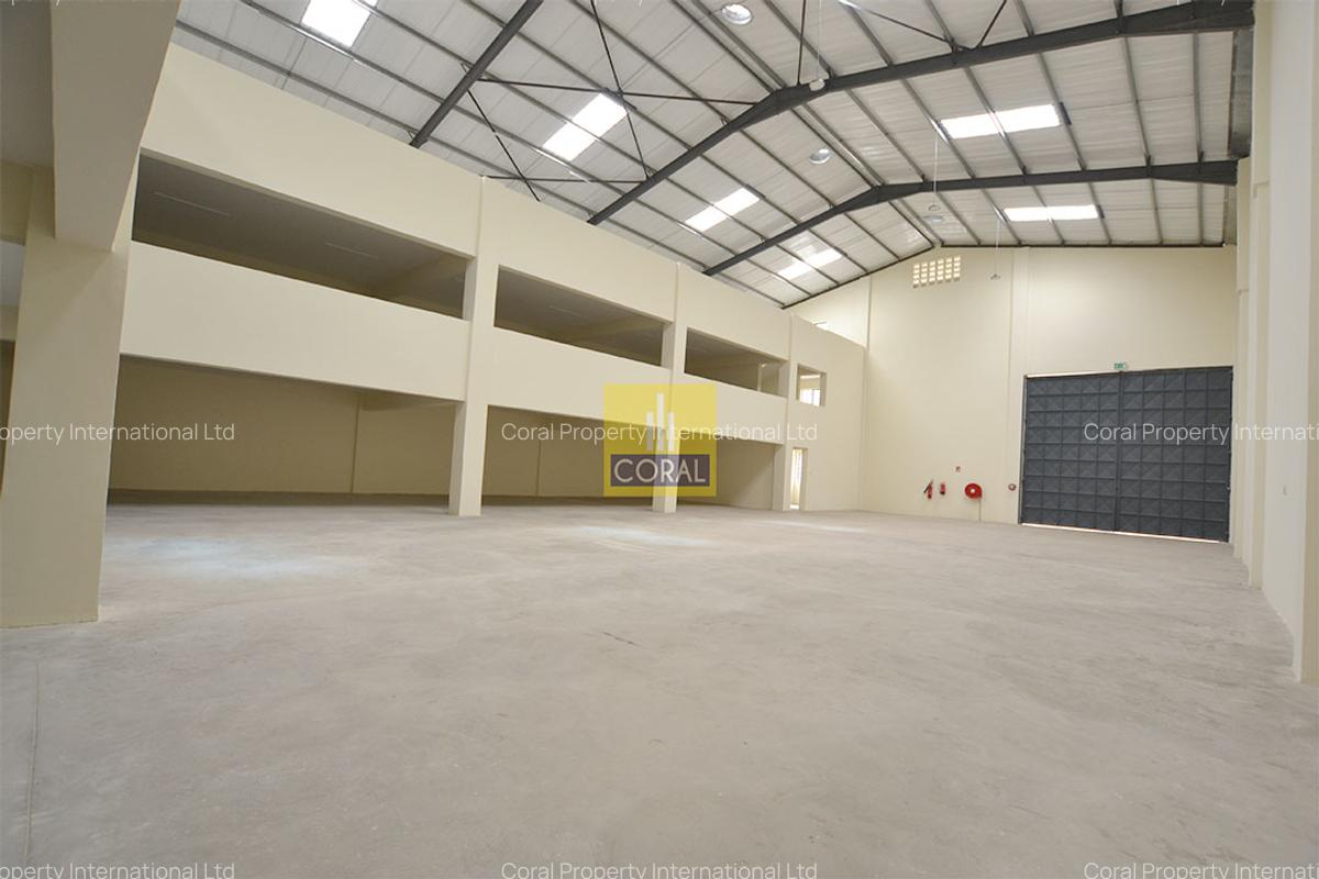 Warehouse with Service Charge Included in Ruaraka - 2