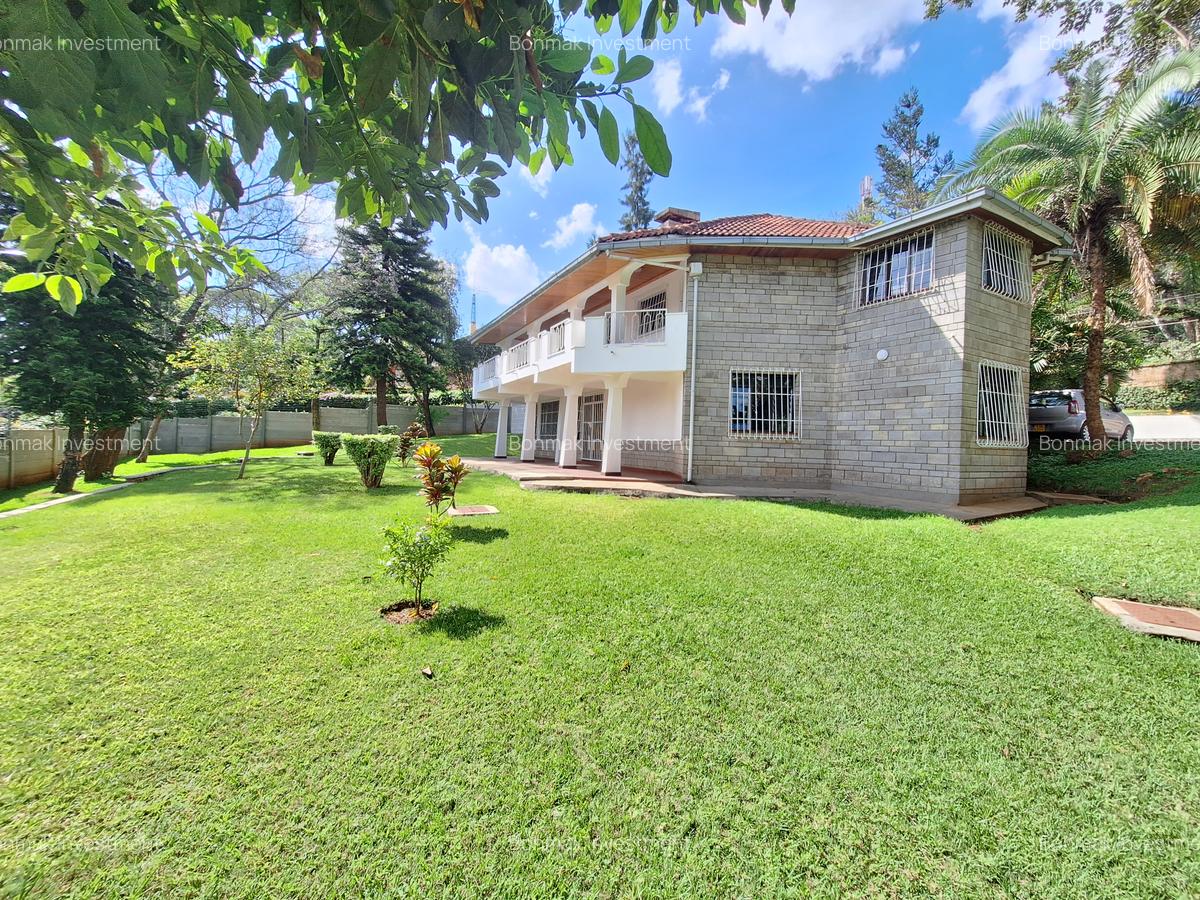 5 Bed House with En Suite at Whispers Avenue - 2