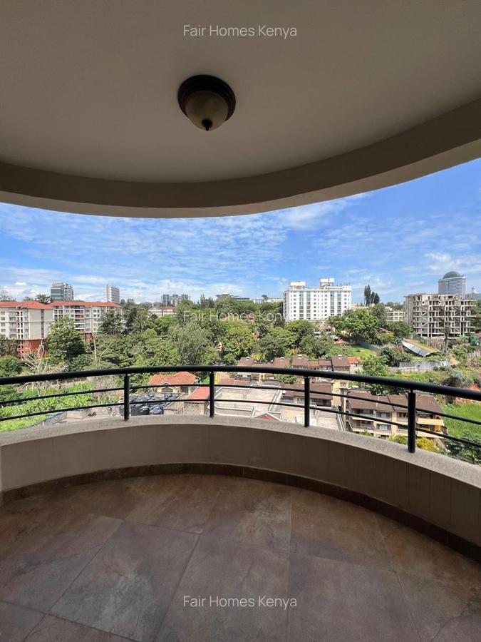 4 Bed Apartment with En Suite at Riverside Drive - 4