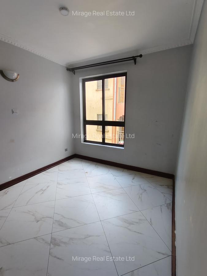 3 Bed Apartment with Gym in Garden Estate - 9