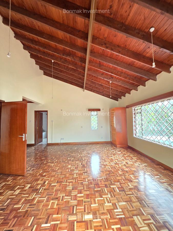 4 Bed Townhouse with En Suite at Lavington Green - 13