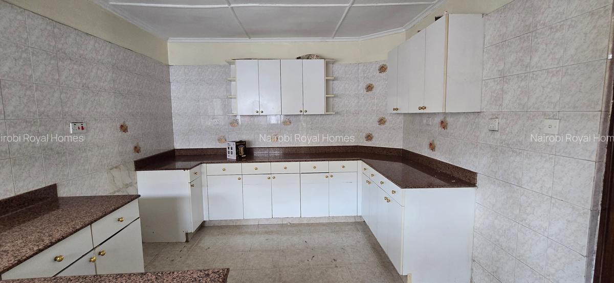 3 Bed Apartment with En Suite at Gitanga Road - 7