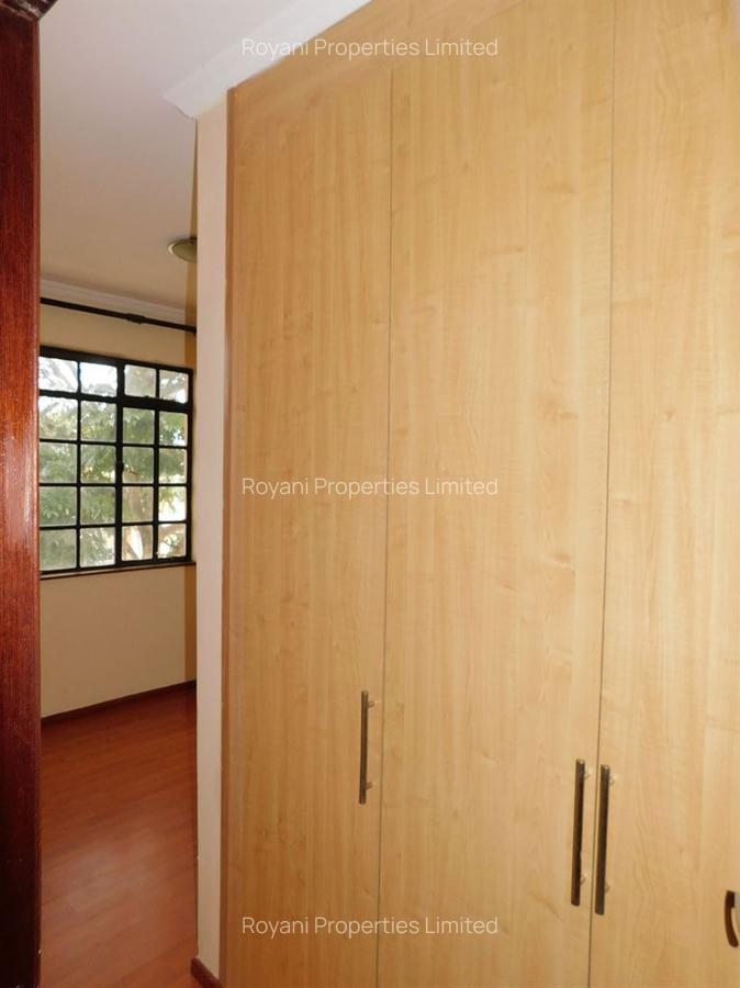 2 Bed Apartment with En Suite at Fourways Junction Estate - 15