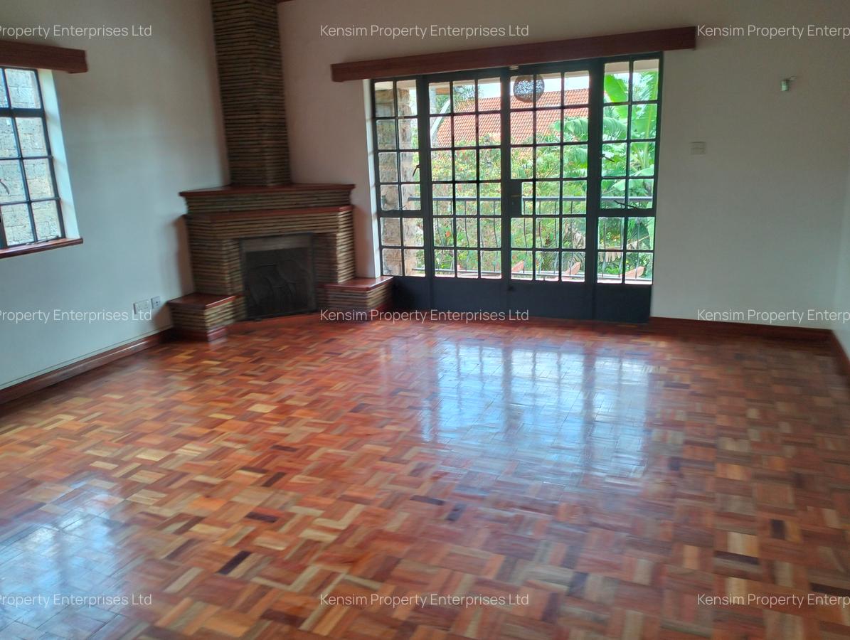 5 Bed Townhouse with En Suite in Lavington - 13