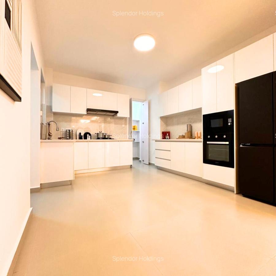 3 Bed Apartment with En Suite in Kilimani - 5