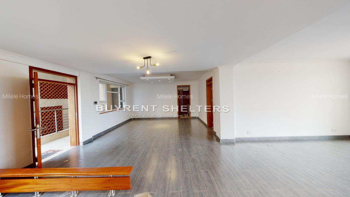 3 Bed Apartment with En Suite at Parklands - 5