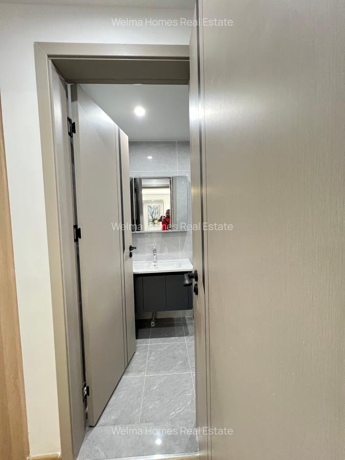 3 Bed Apartment with En Suite in Lavington - 10